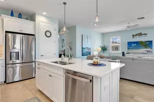 2543 Seychelles Dr, Naples, FL 34112 - Photo 8