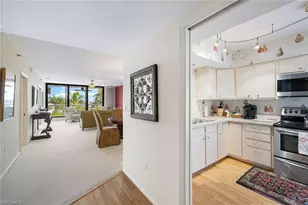 3100 Gulf Shore Blvd N, Naples, FL 34103 - Photo 8