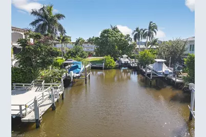 1585 Pelican Ave, Naples, FL 34102 - Photo 16