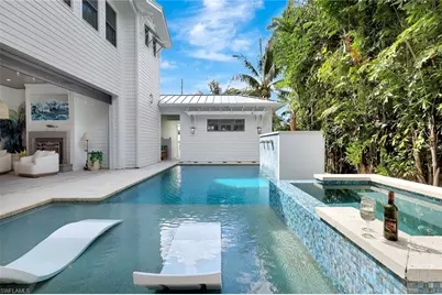 160 Broad Ave S, Naples, FL 34102 - Photo 2