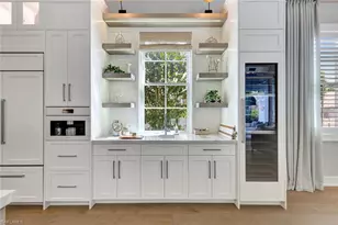 160 Broad Ave S, Naples, FL 34102 - Photo 18