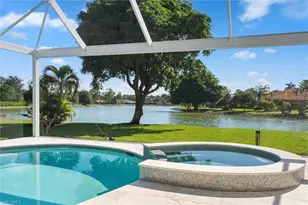 671 Henley Dr, Naples, FL 34104 - Photo 4