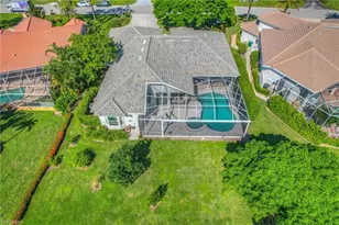 671 Henley Dr, Naples, FL 34104 - Photo 6