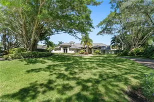 4467 Silver Fox Dr, Naples, FL 34119 - Photo 4