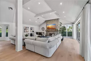 4467 Silver Fox Dr, Naples, FL 34119 - Photo 16