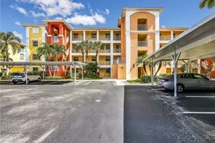 6824 Sterling Greens Pl, Naples, FL 34104 - Photo 4