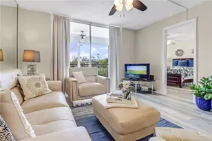 190 Turtle Lake Ct, Naples, FL 34105 - Photo 8