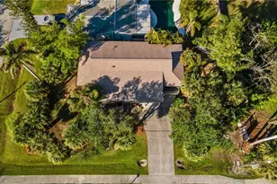 2151 Estey Ave, Naples, FL 34104 - Photo 32