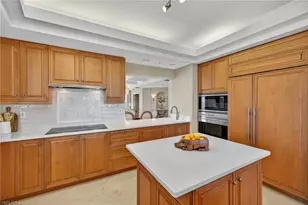 4201 Gulf Shore Blvd N, Naples, FL 34103 - Photo 18