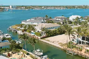 1670 Dolphin Ct, Naples, FL 34102 - Photo 1