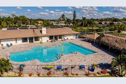 124 Versailles Cir, Naples, FL 34112 - Photo 20