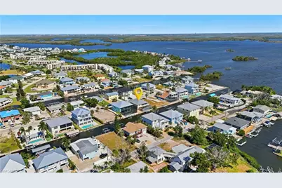 222 Flamingo St, Fort Myers Beach, FL 33931 - Photo 46