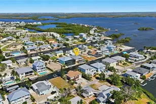 222 Flamingo St, Fort Myers Beach, FL 33931 - Photo 46