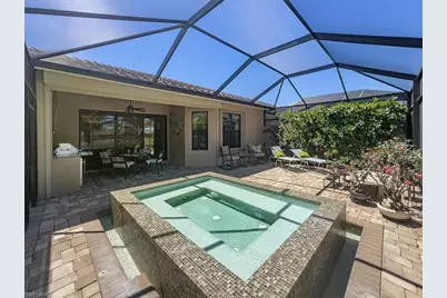 8160 Venetian Pointe Dr, Fort Myers, FL 33908 - Photo 46