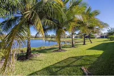 8160 Venetian Pointe Dr, Fort Myers, FL 33908 - Photo 38
