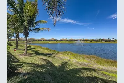 8160 Venetian Pointe Dr, Fort Myers, FL 33908 - Photo 36