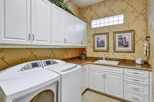 9113 Terrabella Ct, Naples, FL 34109 - Photo 38