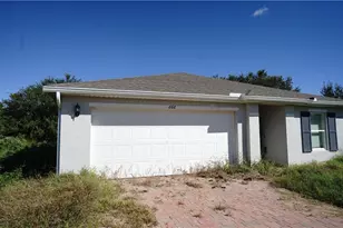 666 Vanola Ct, Lehigh Acres, FL 33972 - Photo 2