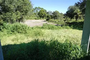 666 Vanola Ct, Lehigh Acres, FL 33972 - Photo 12