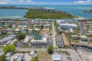 1152 Bald Eagle Dr, Marco Island, FL 34145 - Photo 2