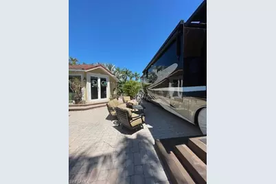 4873 Southern Breeze Dr, Naples, FL 34114 - Photo 10