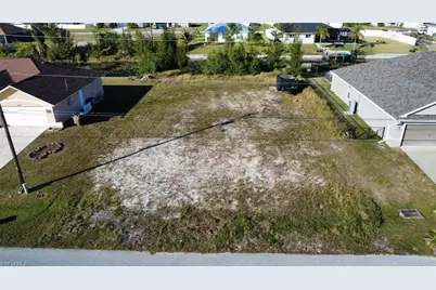 603 SW 26th Ter, Cape Coral, FL 33914 - Photo 2