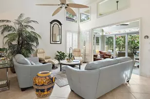 156 Amblewood Ln, Naples, FL 34105 - Photo 2