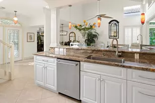 156 Amblewood Ln, Naples, FL 34105 - Photo 6