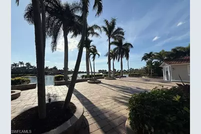 4801 Corian Ct, Naples, FL 34114 - Photo 8