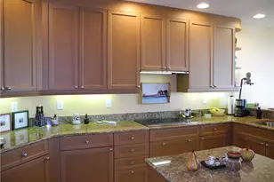 445 Cove Tower Dr, Naples, FL 34110 - Photo 12