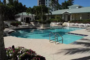 445 Cove Tower Dr, Naples, FL 34110 - Photo 28