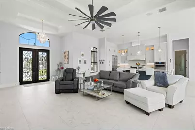 388 Pine Ave, Naples, FL 34108 - Photo 6