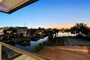 388 Pine Ave, Naples, FL 34108 - Photo 38