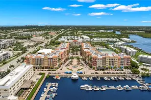 410 Bayfront Pl, Naples, FL 34102 - Photo 16