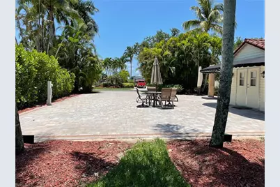 4678 Southern Breeze Dr, Naples, FL 34114 - Photo 4