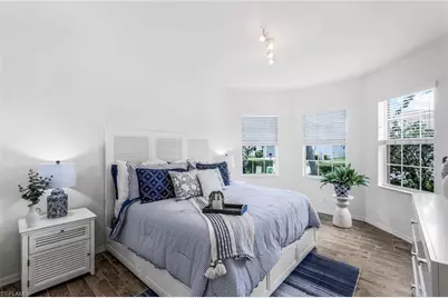 5576 Lago Villaggio Way, Naples, FL 34104 - Photo 16