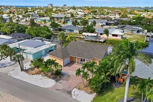 421 Connecticut St, Fort Myers Beach, FL 33931 - Photo 34