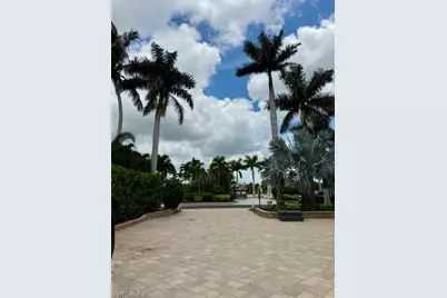 4826 Southern Breeze Dr, Naples, FL 34114 - Photo 2