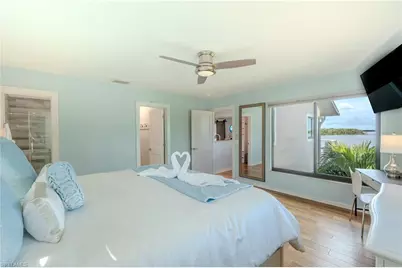 205 Bayview Ave, Fort Myers Beach, FL 33931 - Photo 12