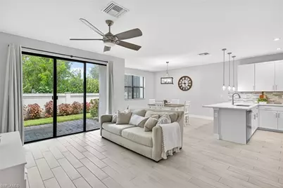 7570 Rockefeller Dr, Naples, FL 34119 - Photo 4