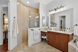 990 Tivoli Ct, Naples, FL 34104 - Photo 16