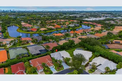 3609 Corinthian Way, Naples, FL 34105 - Photo 2