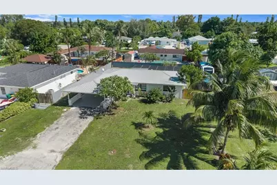1948 46th St SW, Naples, FL 34116 - Photo 2
