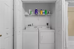 3984 Bishopwood Ct E, Naples, FL 34114 - Photo 22