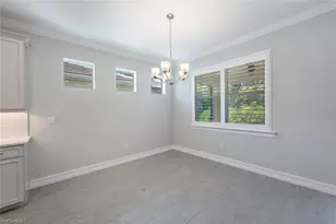 388 Grace Bay Ln, Naples, FL 34114 - Photo 10