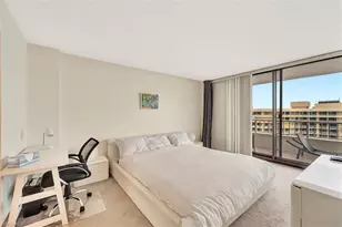 440 Seaview Ct, Marco Island, FL 34145 - Photo 16