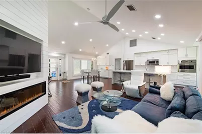 748 Reef Point Cir, Naples, FL 34108 - Photo 8