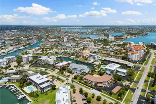 919 Huron Ct, Marco Island, FL 34145 - Photo 38