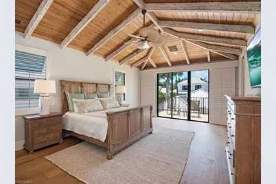 354 1st Ave N, Naples, FL 34102 - Photo 16