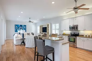 431 1st Ave N, Naples, FL 34102 - Photo 8